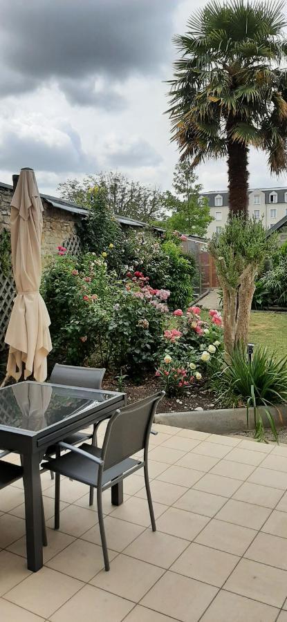 Chez Jeanne Hotell Carentan Exteriör bild